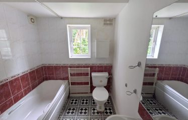 ‘Rose Cottage’, Ballyclemock,  Newbawn, Co  Wexford  Y35WP76
